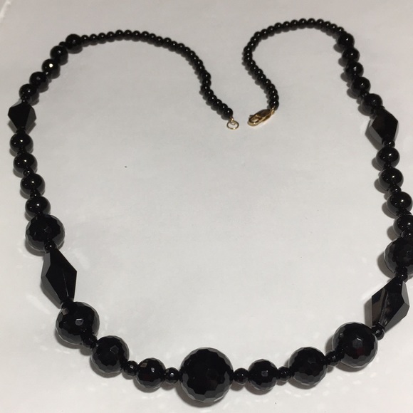 BLACK SPINEL FACETED BEADED NECKLACE - Picture 3 of 9